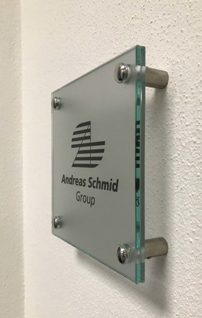 Firmenschilder — Beispiel 3